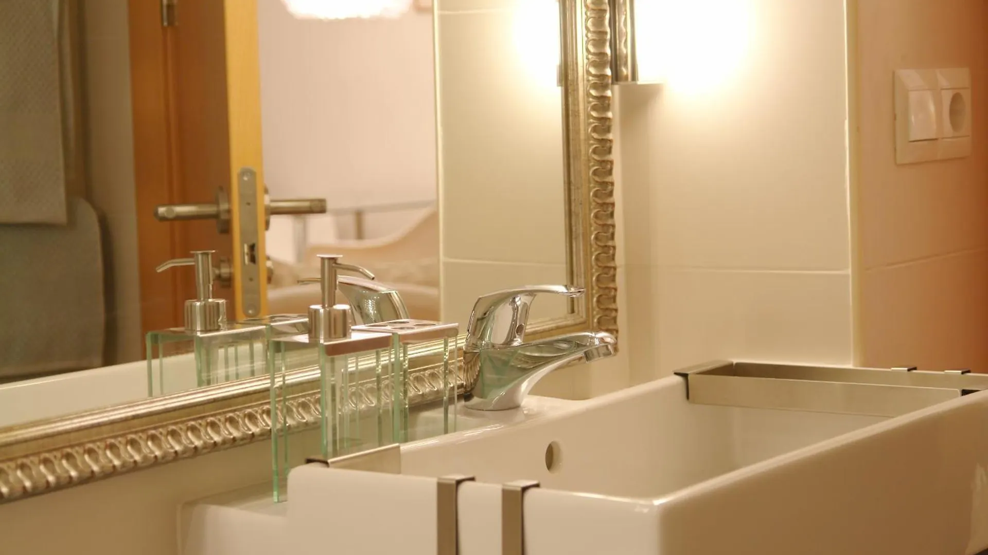 Moderno Y Centrico Apartamento 1 Dormitorio Malaga 0*,